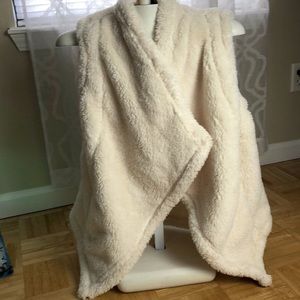 Cream Teddy Bear Vest Size Medium